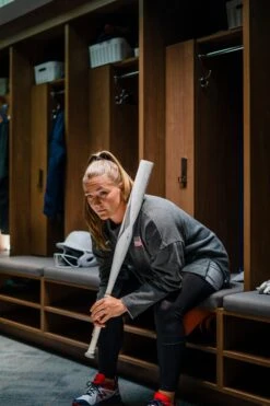 2023 Easton Ghost Unlimited (-9) Fastpitch Softball Bat: FP23GHUL9 -Baseball Equipment Sports Store MILE44 RG 03384